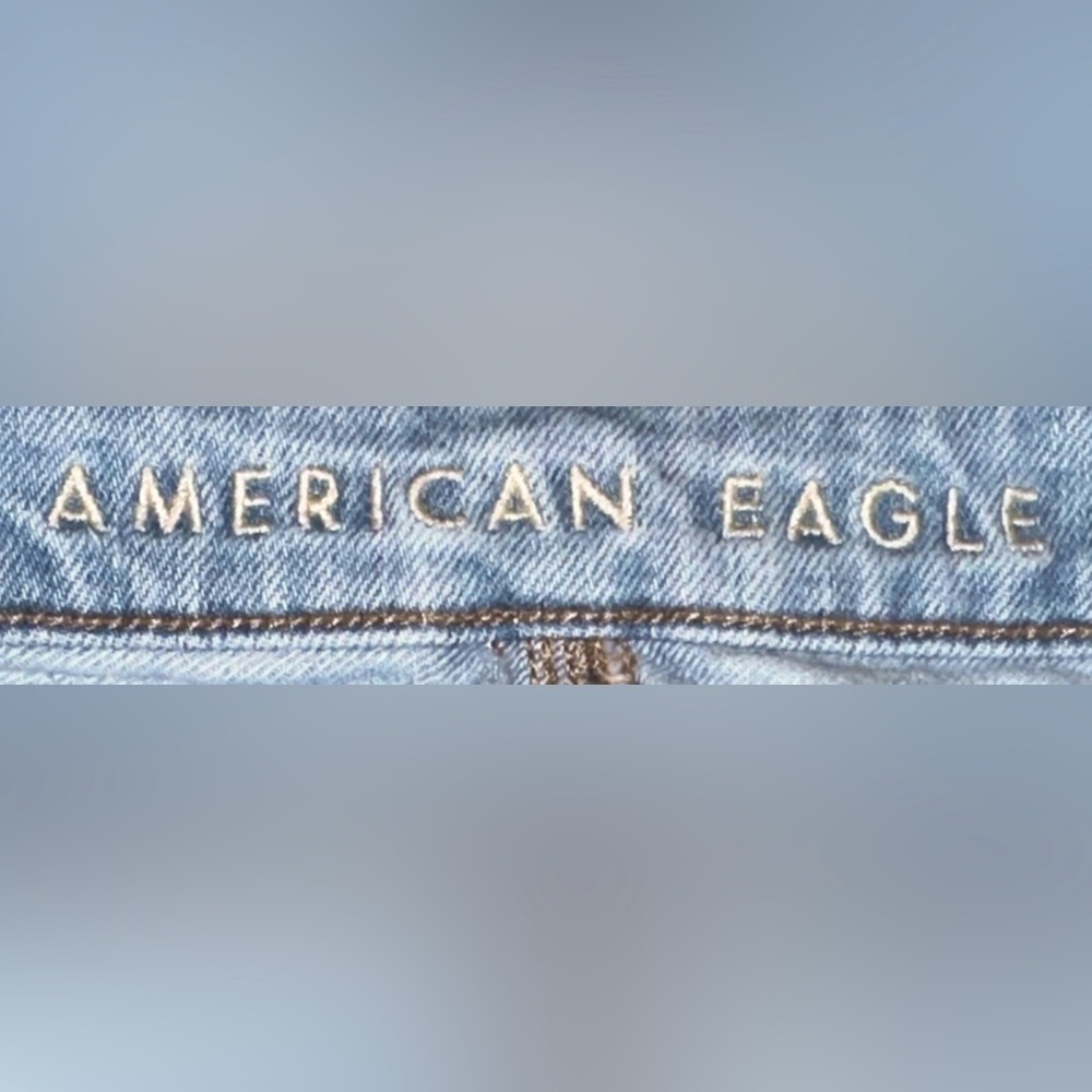 American Eagle Distressed Mom Jean - Picture 4 of 8